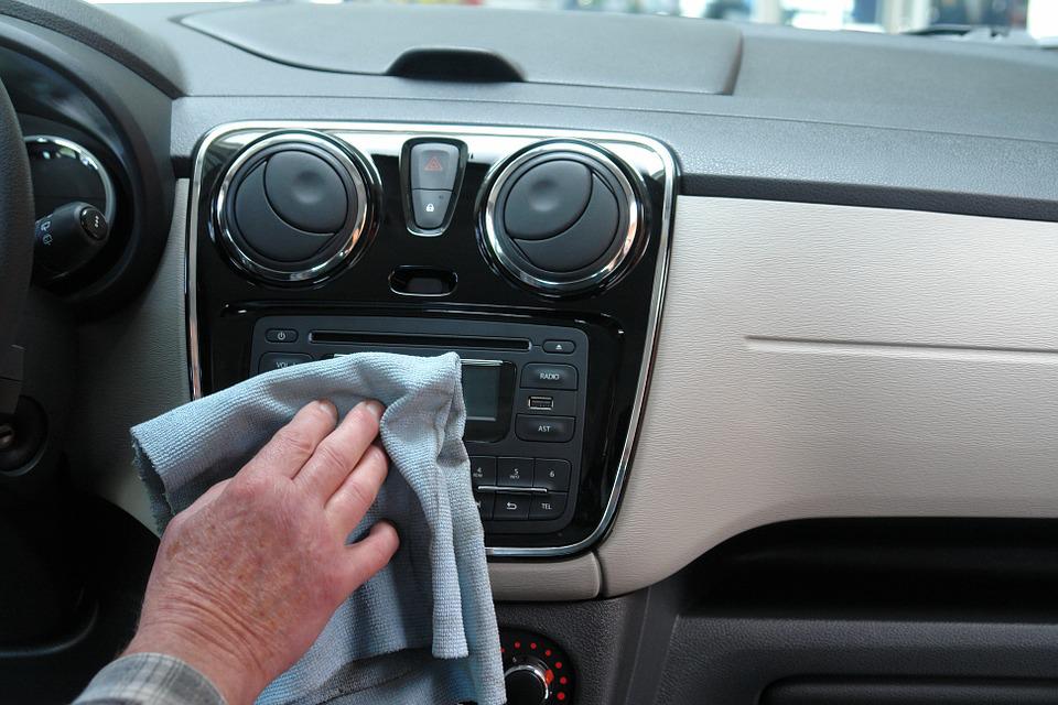 Pravidla, kterých se držet při čištění interiéru vozidla